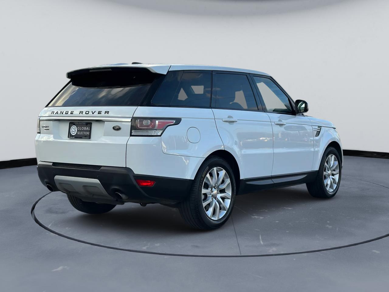 Land Rover Range Rover Sport 3.0L V6 Supercharged SE 2014