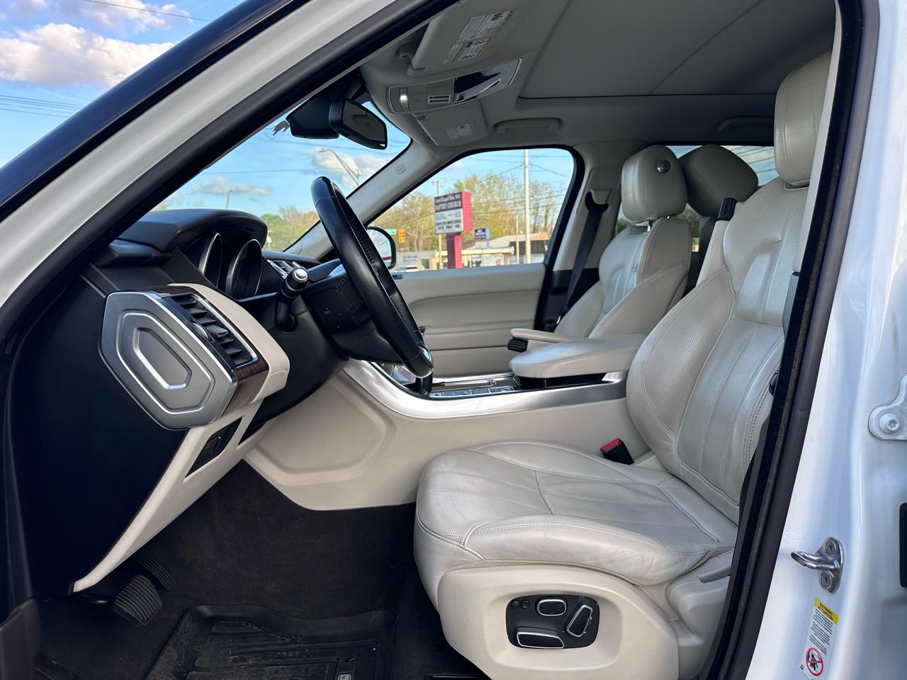 Land Rover Range Rover Sport 3.0L V6 Supercharged SE 2014