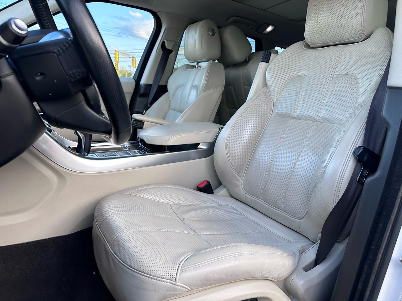 Land Rover Range Rover Sport 3.0L V6 Supercharged SE 2014