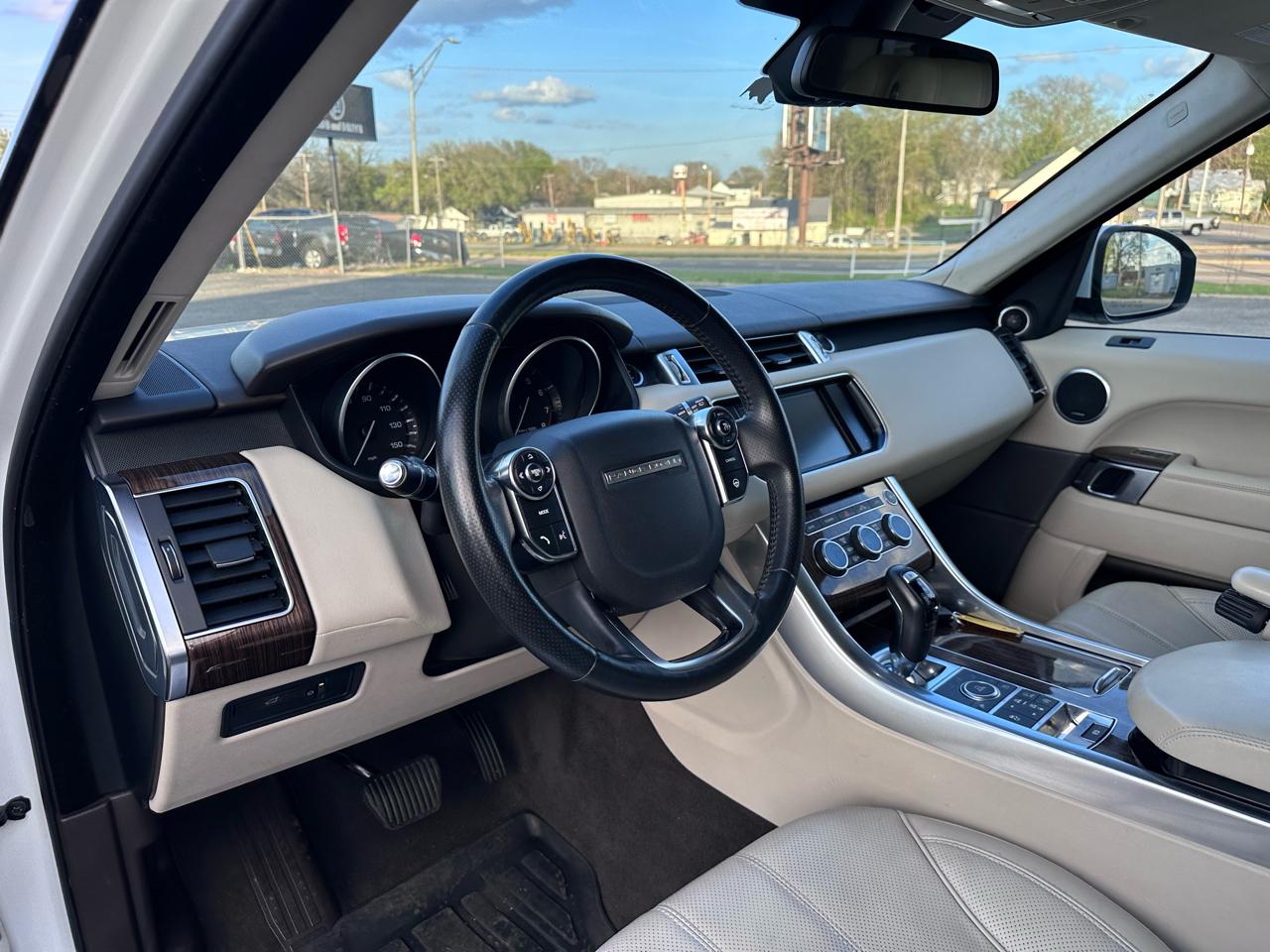 Land Rover Range Rover Sport 3.0L V6 Supercharged SE 2014