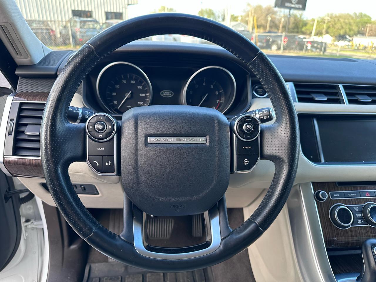 Land Rover Range Rover Sport 3.0L V6 Supercharged SE 2014