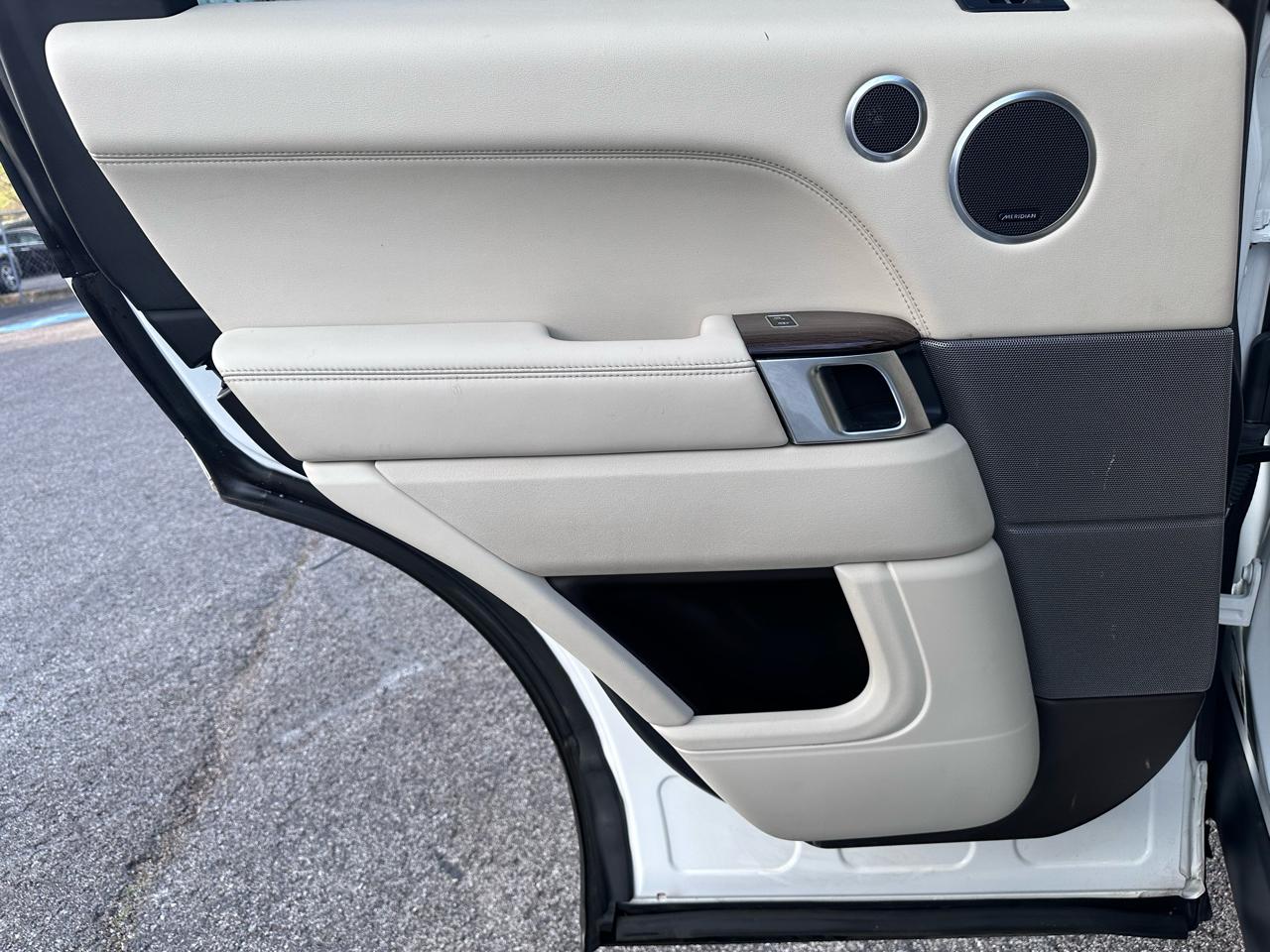 Land Rover Range Rover Sport 3.0L V6 Supercharged SE 2014