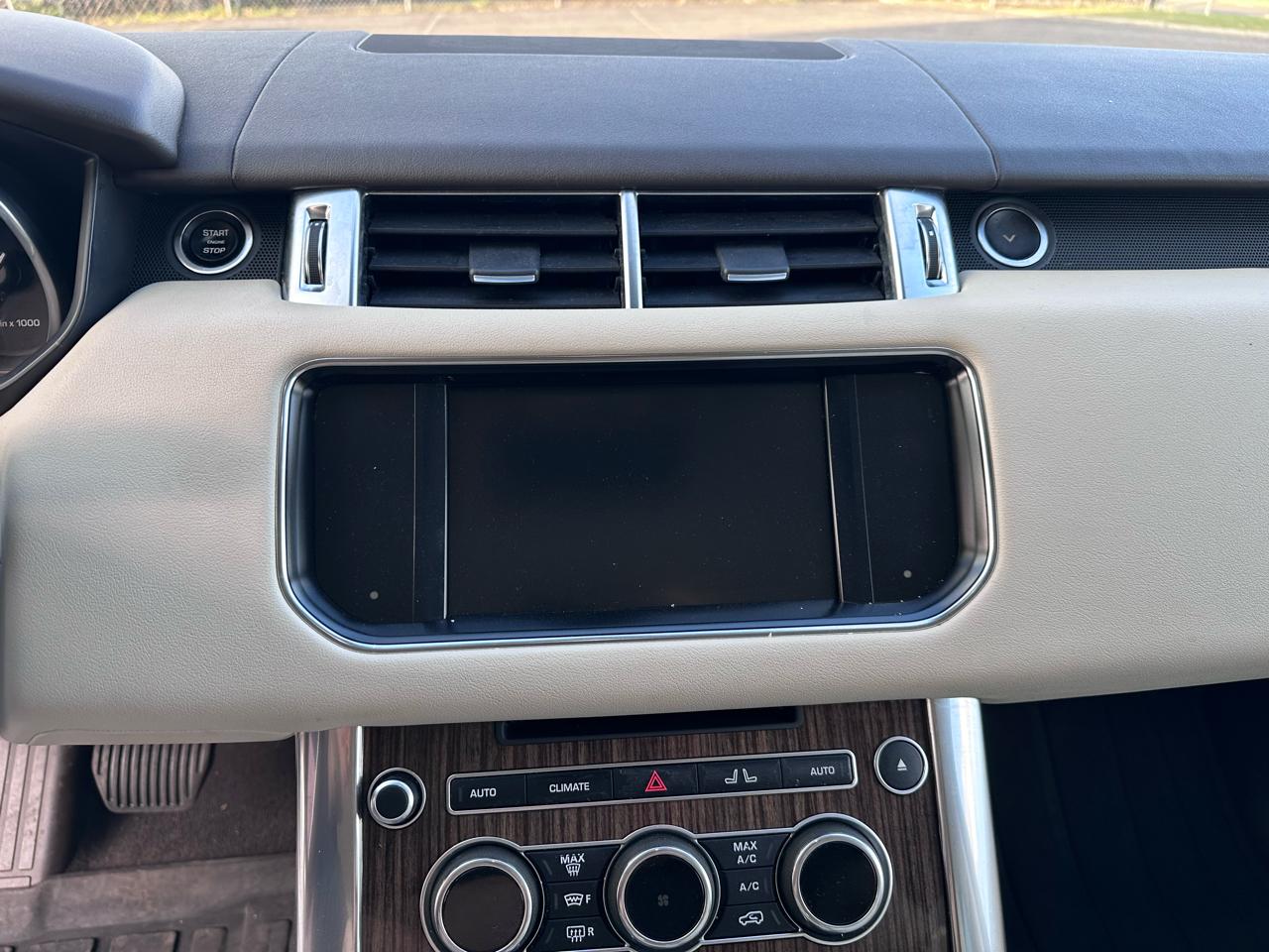 Land Rover Range Rover Sport 3.0L V6 Supercharged SE 2014