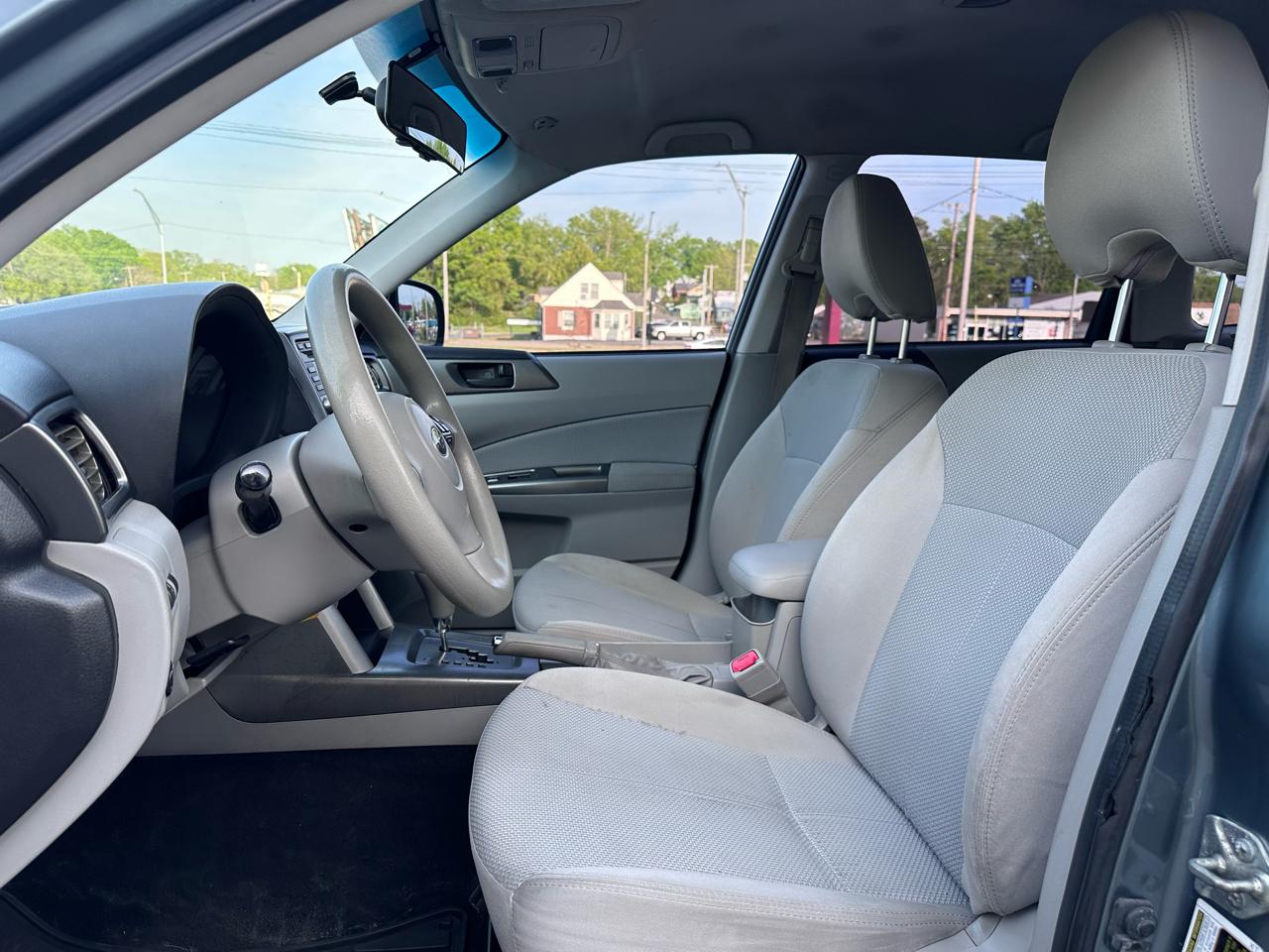 Subaru Forester 2.5X Touring 2011