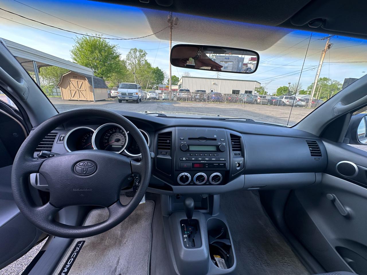 Toyota Tacoma Regular Cab 2WD 2006