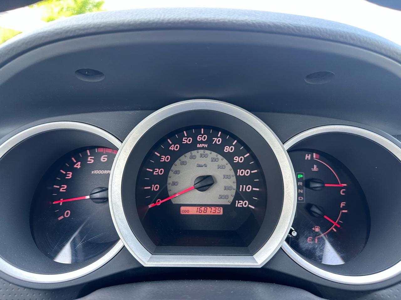 Toyota Tacoma Regular Cab 2WD 2006