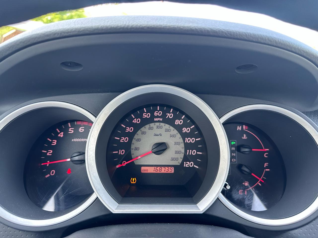 Toyota Tacoma Regular Cab 2WD 2006