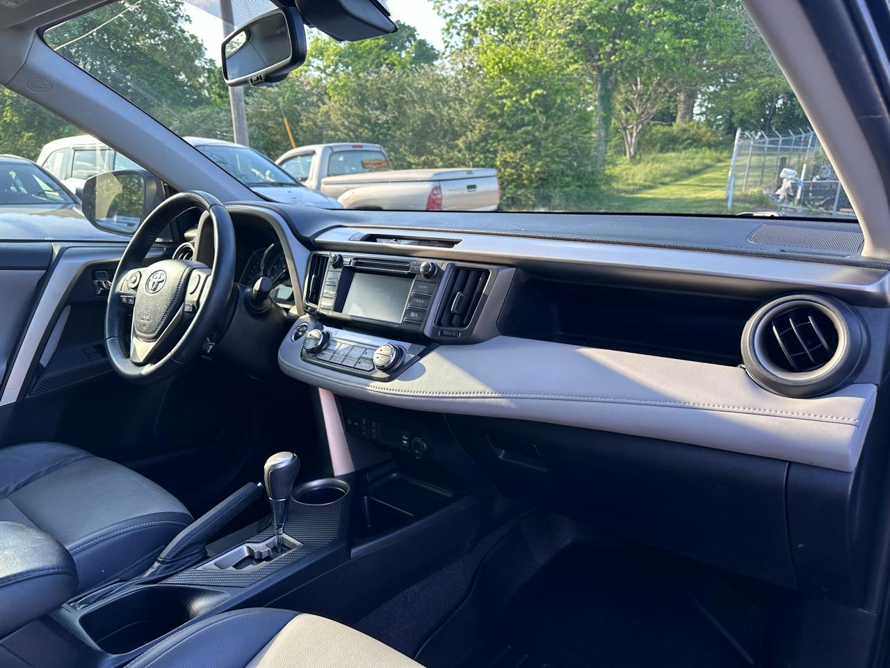 Toyota RAV4 Limited AWD 2015