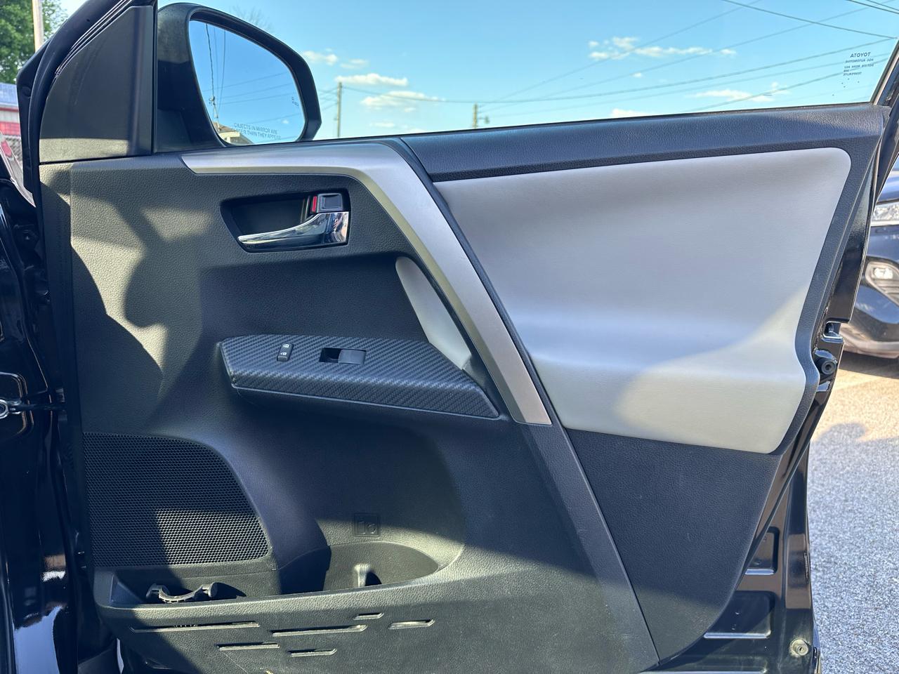 Toyota RAV4 Limited AWD 2015