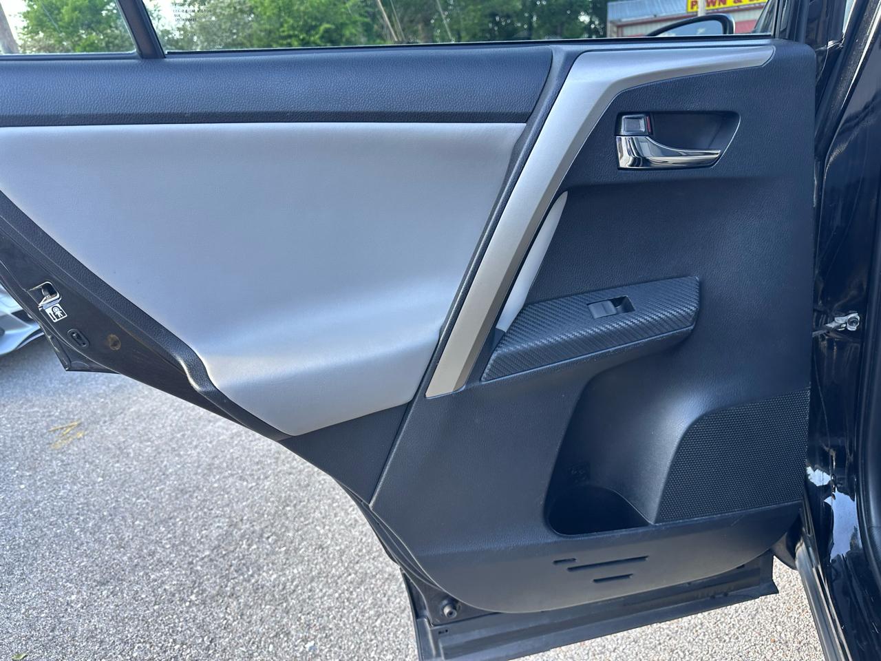 Toyota RAV4 Limited AWD 2015