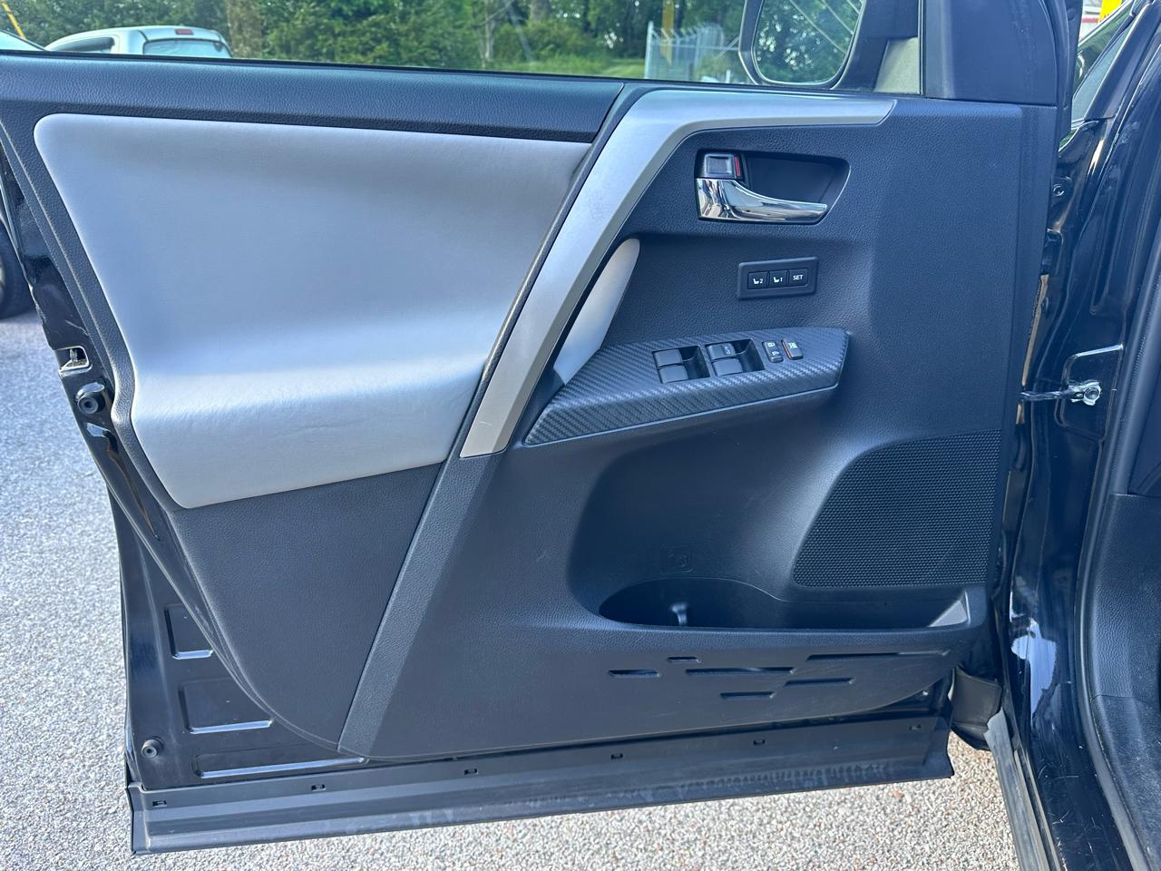 Toyota RAV4 Limited AWD 2015