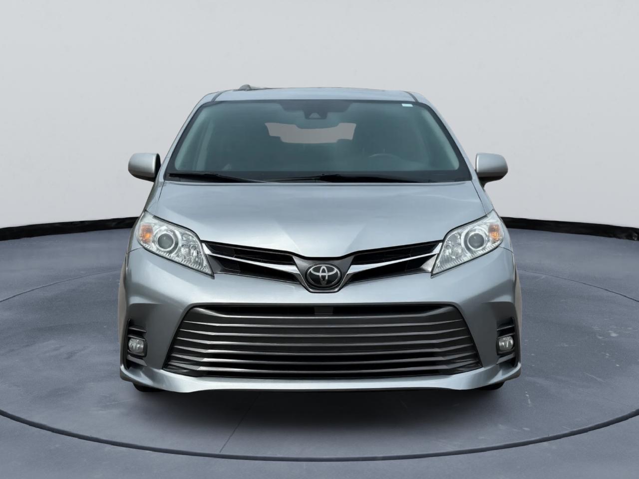 Toyota Sienna Limited Premium 7-Passenger 2018