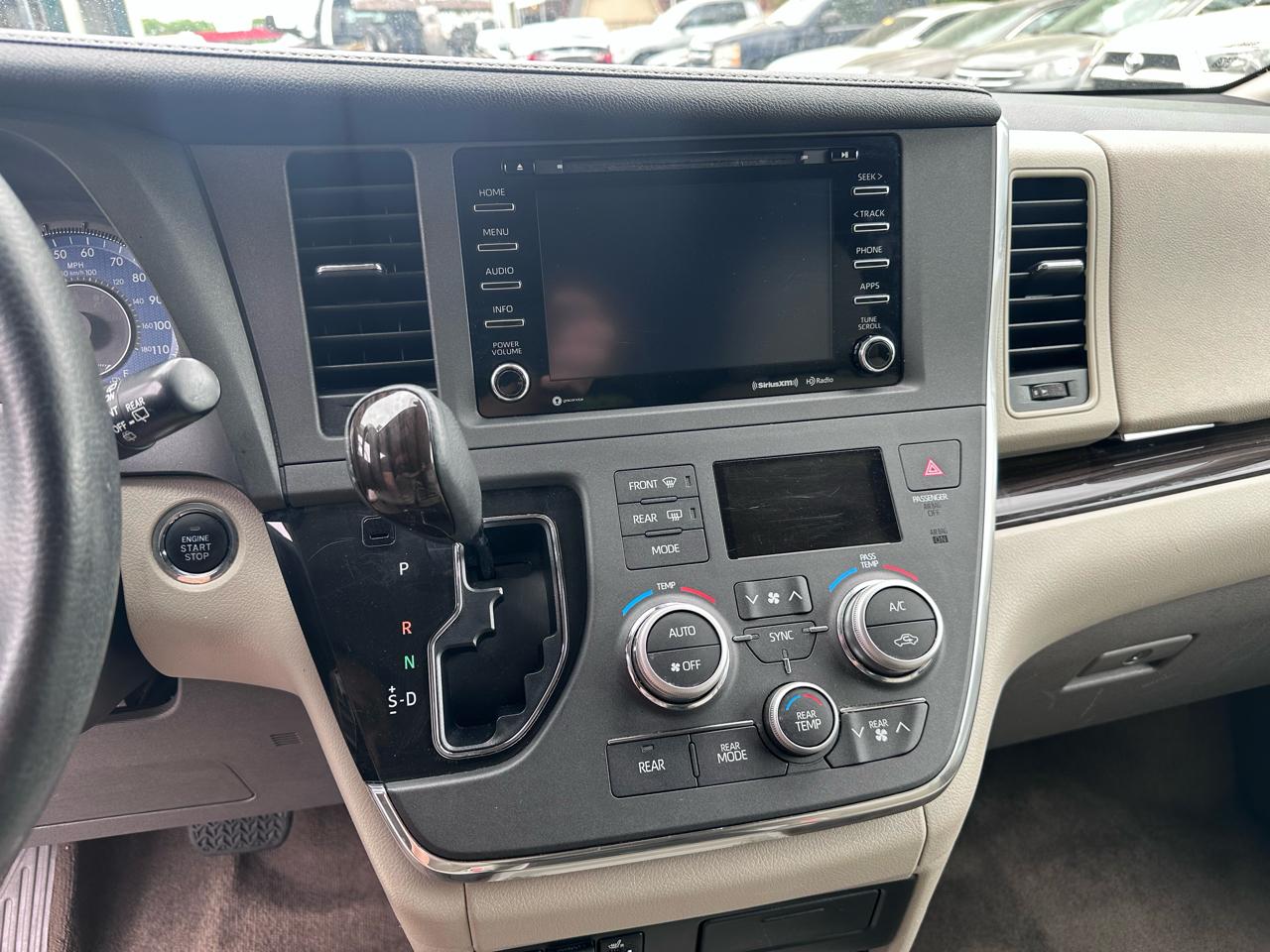 Toyota Sienna Limited Premium 7-Passenger 2018