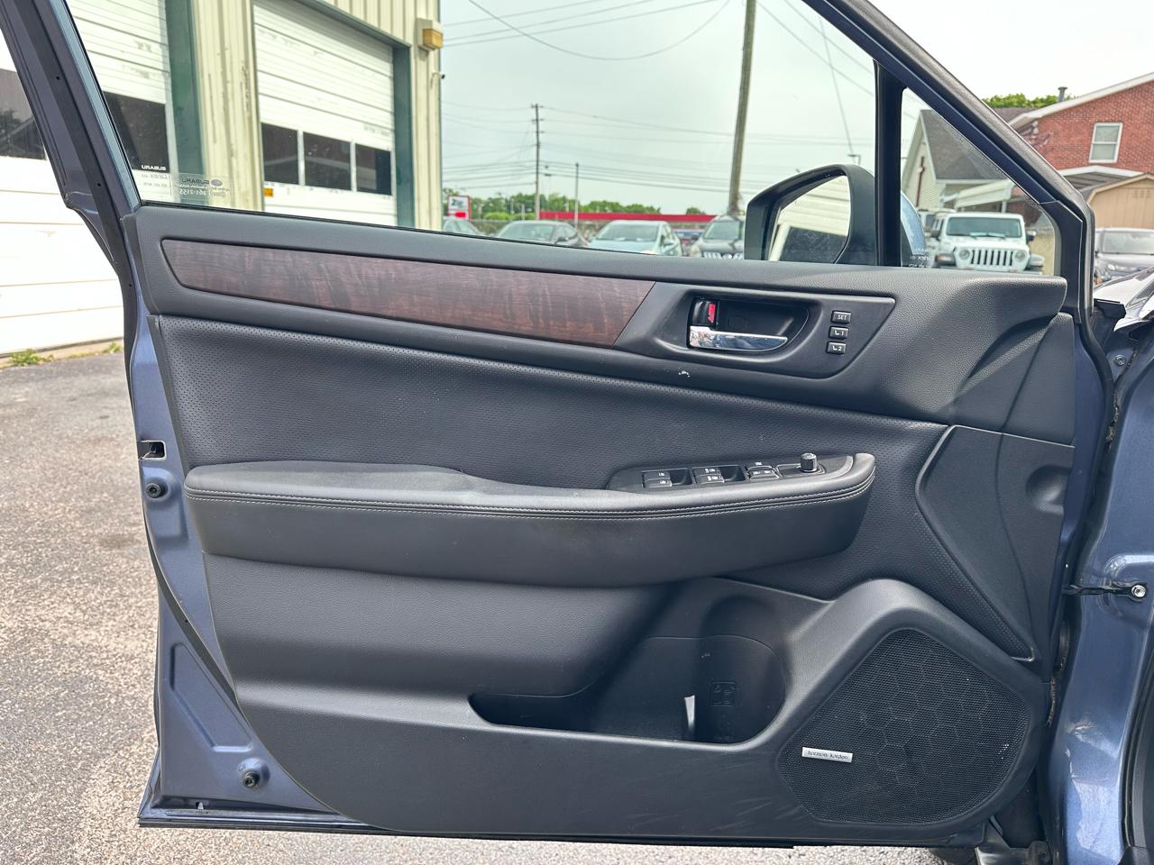 Subaru Outback 2.5i Limited 2015