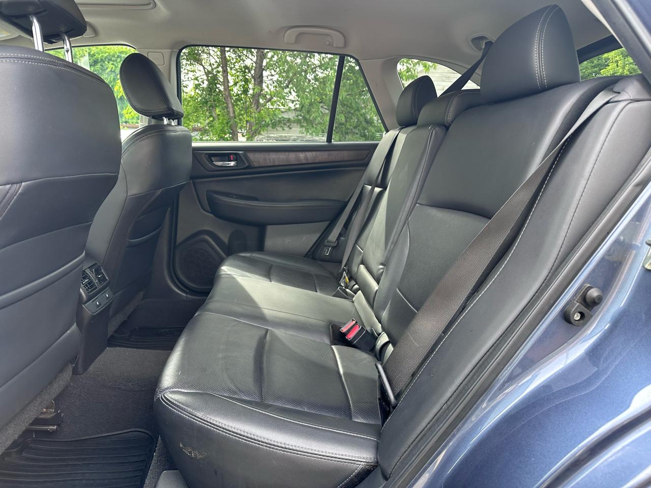 Subaru Outback 2.5i Limited 2015