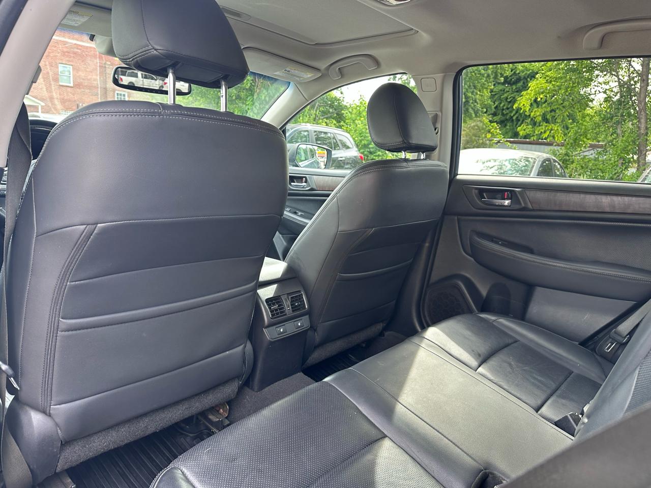 Subaru Outback 2.5i Limited 2015