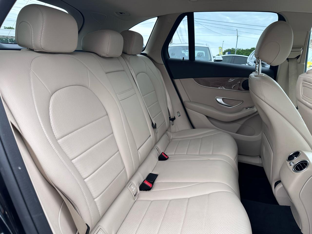 Mercedes-Benz GLC-Class GLC300 2018