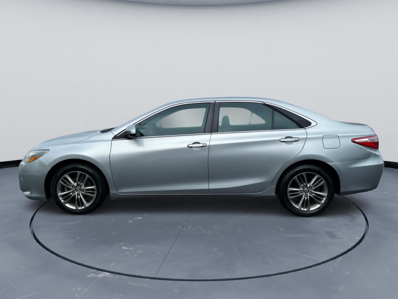 Toyota Camry SE 2015
