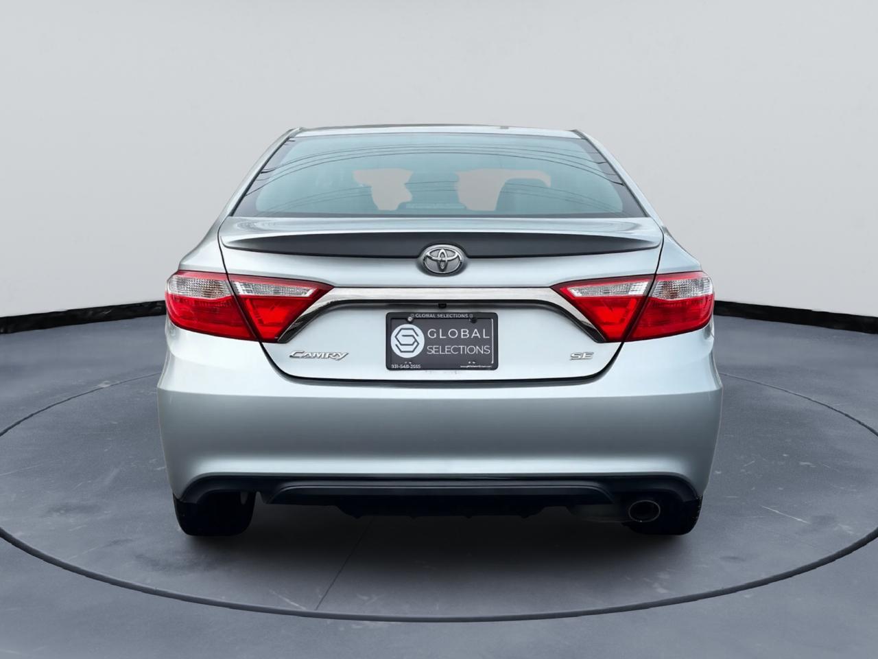Toyota Camry SE 2015
