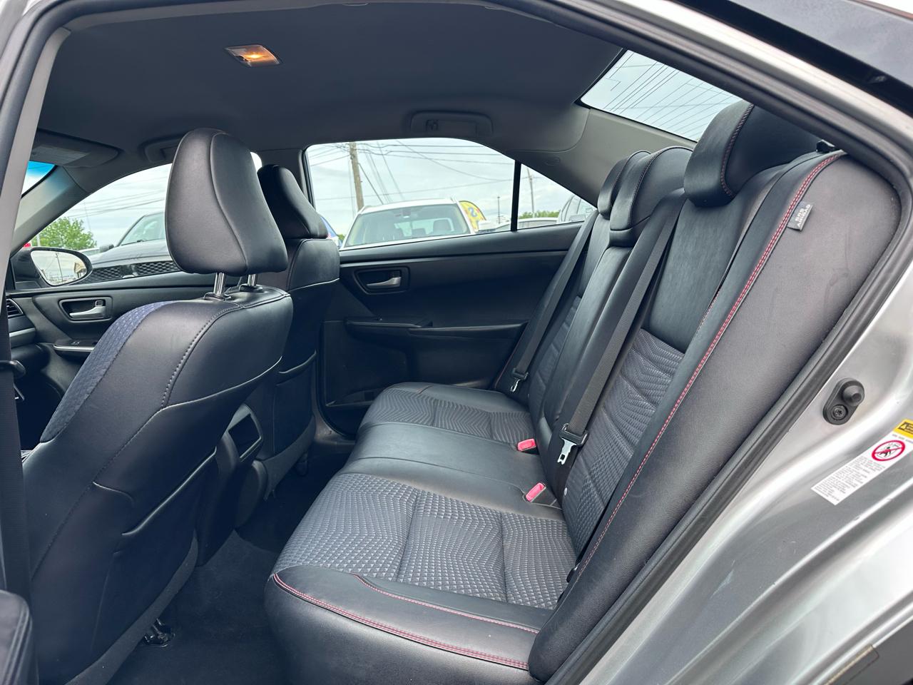 Toyota Camry SE 2015