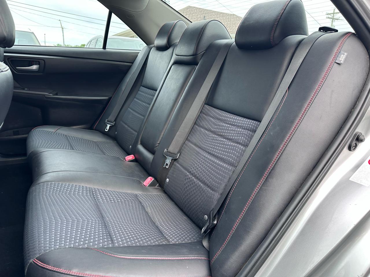 Toyota Camry SE 2015