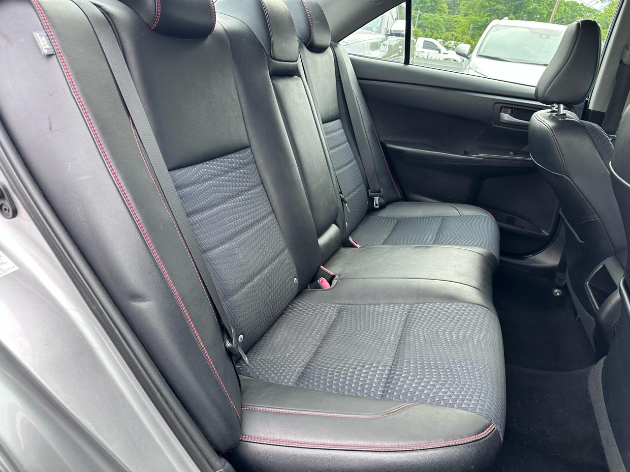 Toyota Camry SE 2015