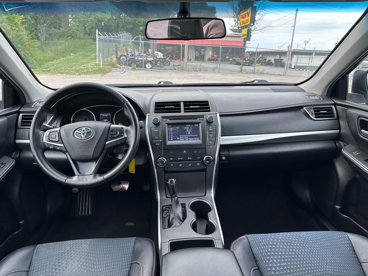 Toyota Camry SE 2015