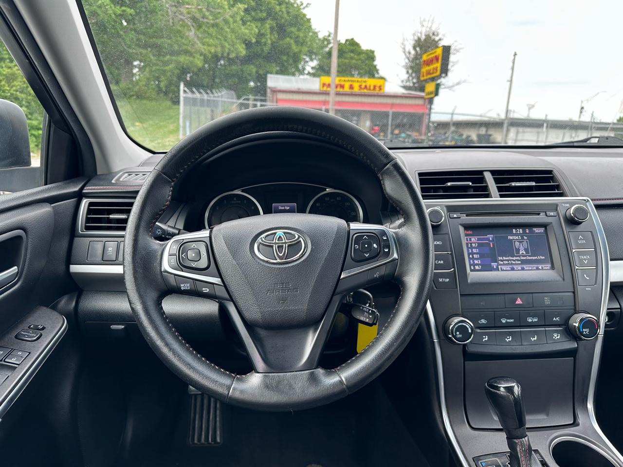 Toyota Camry SE 2015