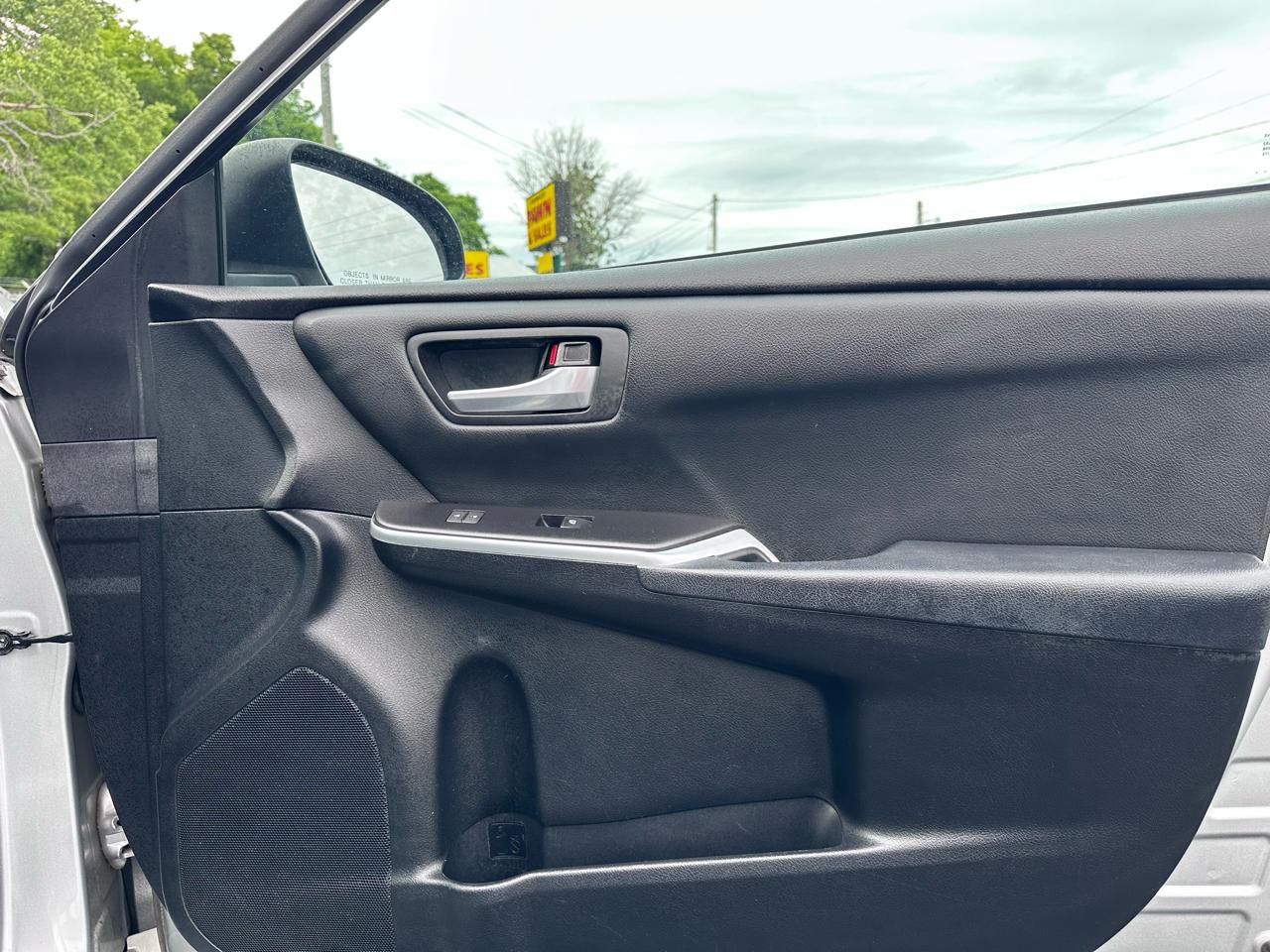 Toyota Camry SE 2015
