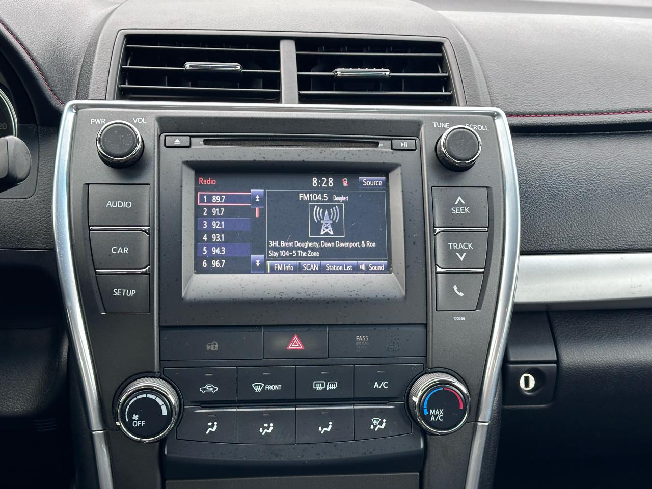 Toyota Camry SE 2015