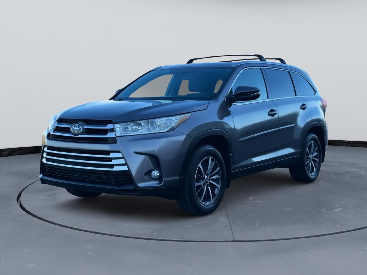 Toyota Highlander XLE 4D SUV FWD 2019
