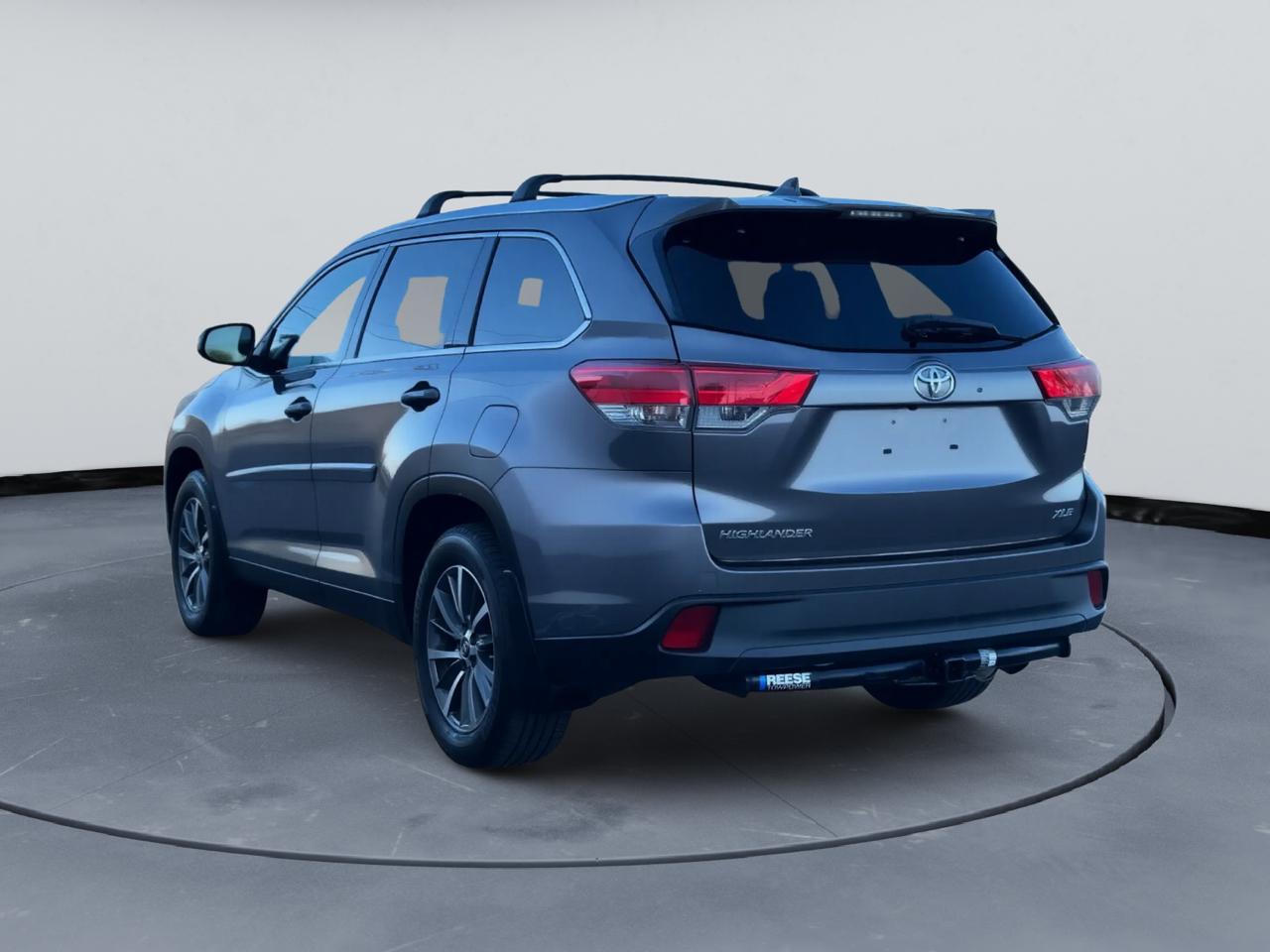 Toyota Highlander XLE 4D SUV FWD 2019