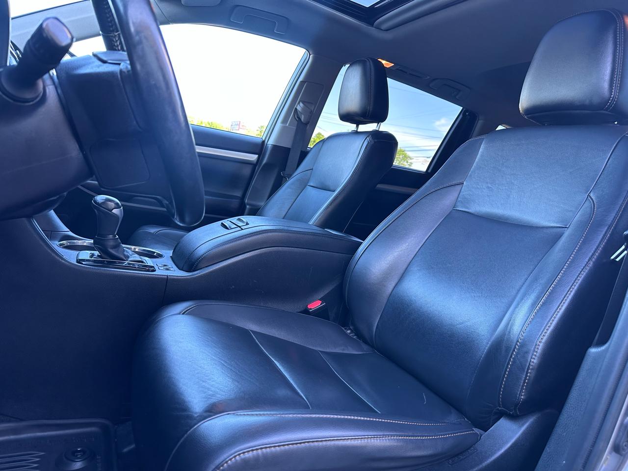 Toyota Highlander XLE 4D SUV FWD 2019