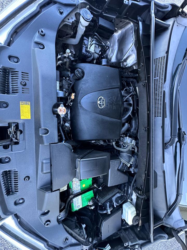 Toyota Highlander XLE 4D SUV FWD 2019