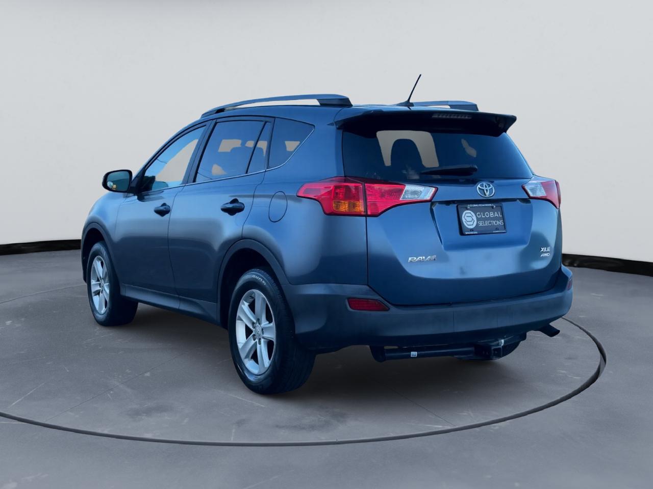Toyota RAV4 XLE AWD 2013