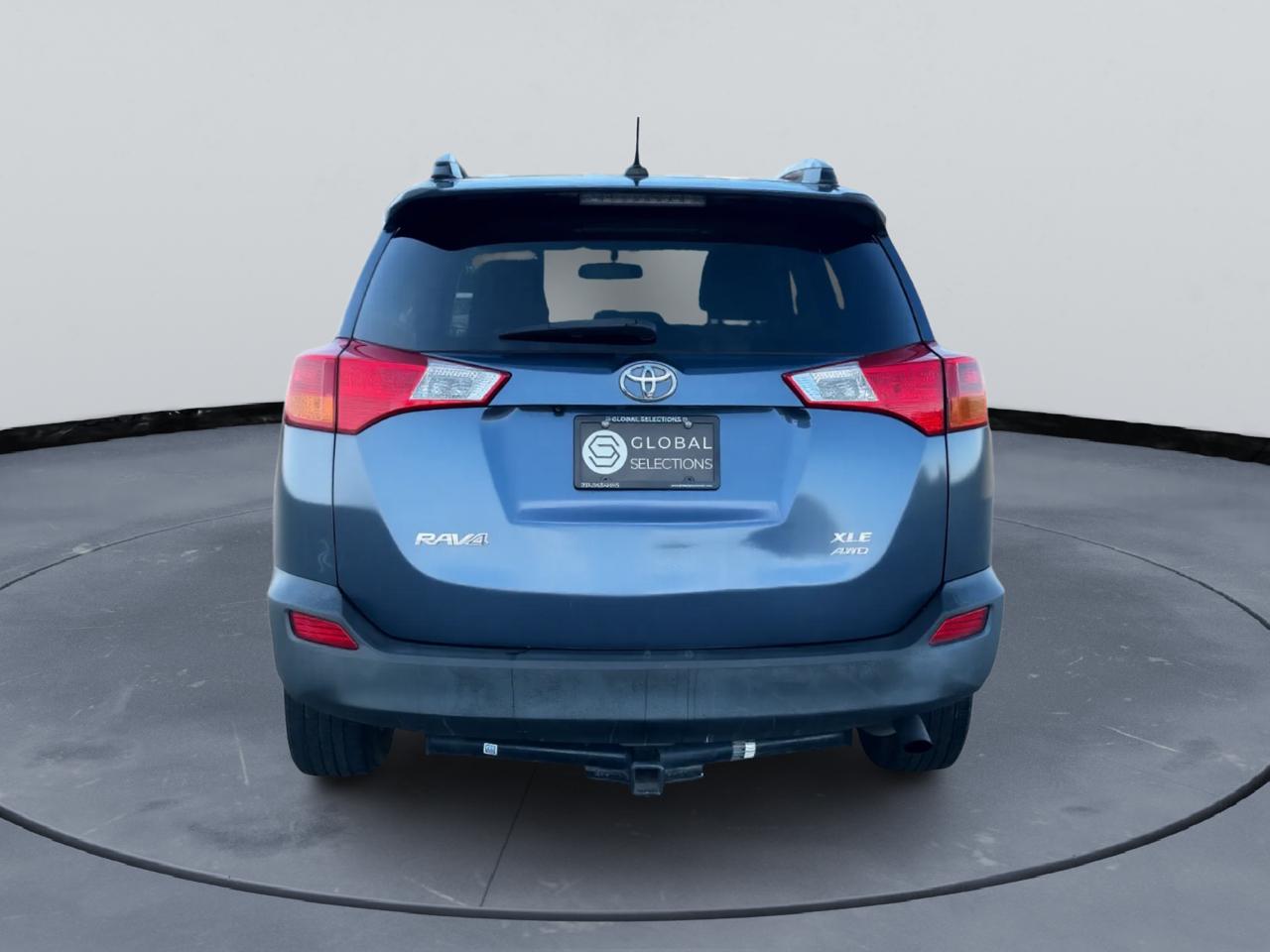 Toyota RAV4 XLE AWD 2013