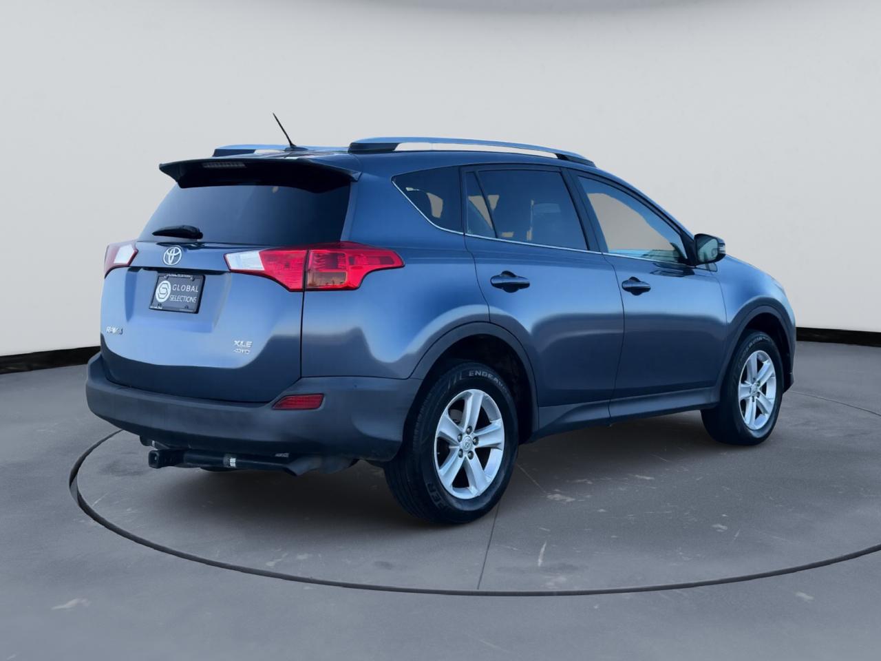 Toyota RAV4 XLE AWD 2013