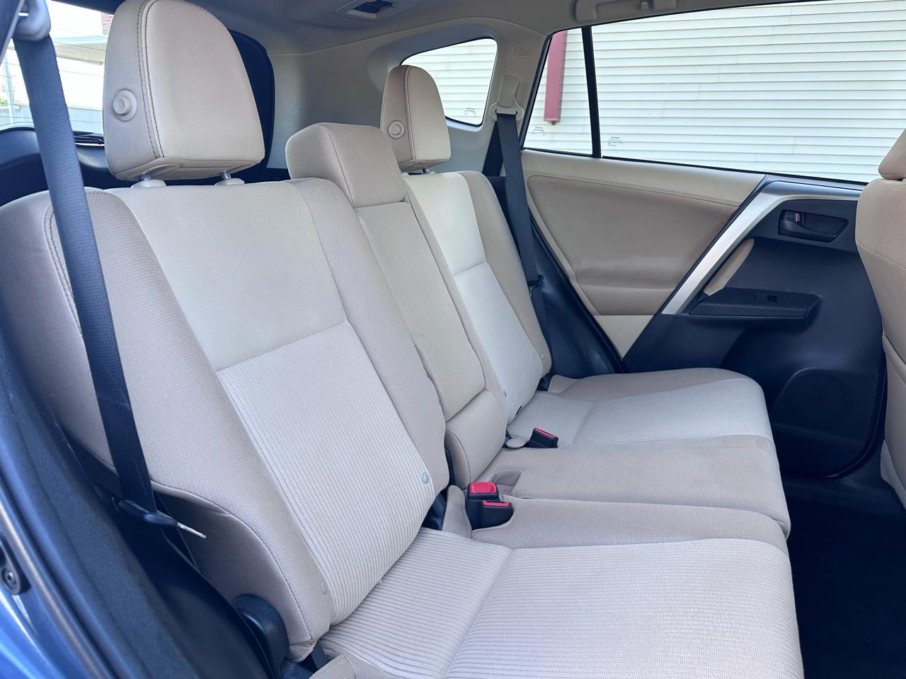 Toyota RAV4 XLE AWD 2013