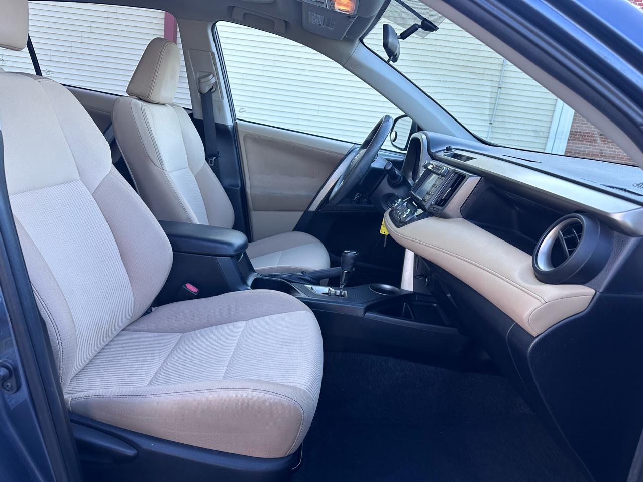 Toyota RAV4 XLE AWD 2013