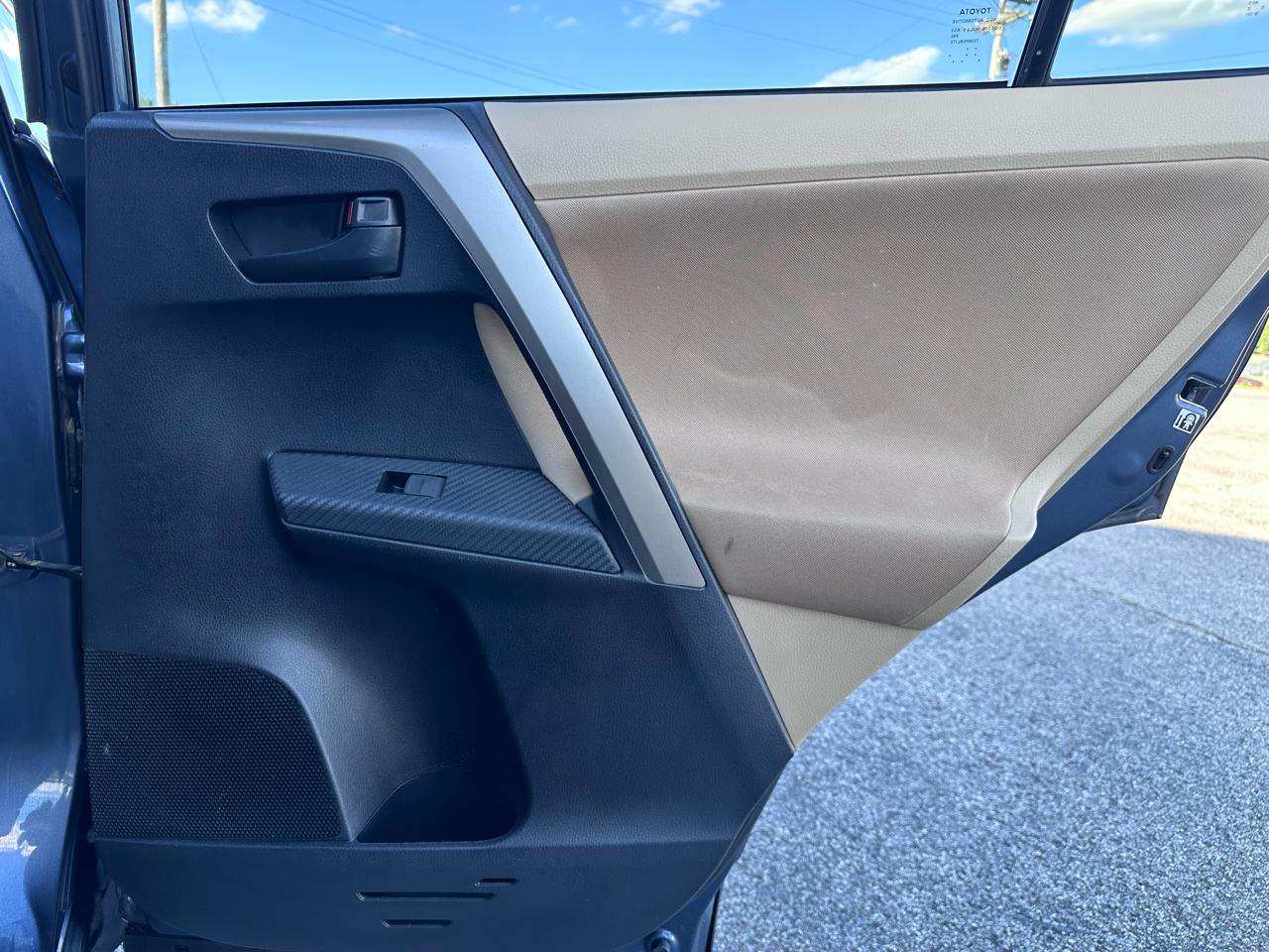 Toyota RAV4 XLE AWD 2013