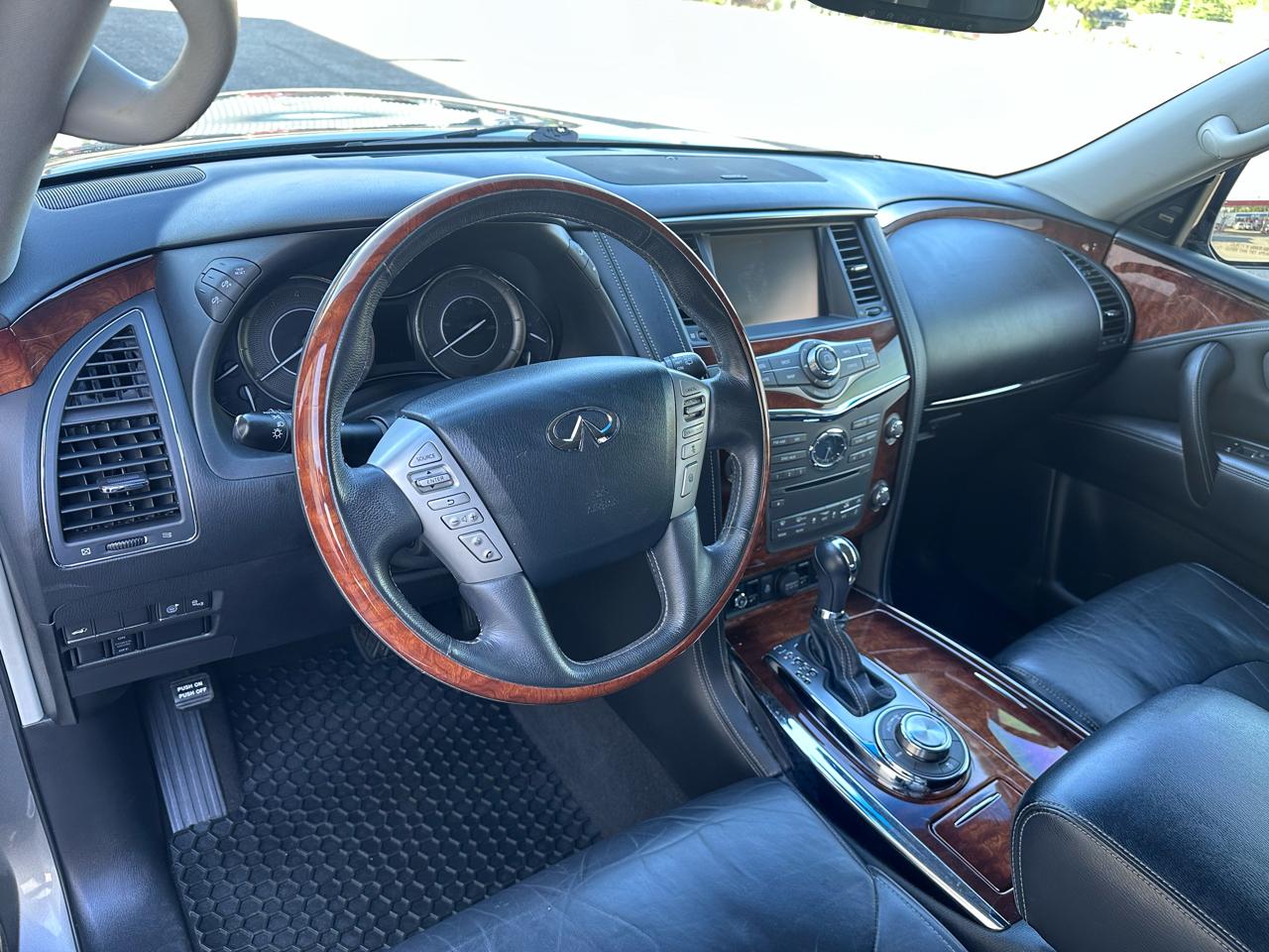Infiniti QX80 4WD 2017