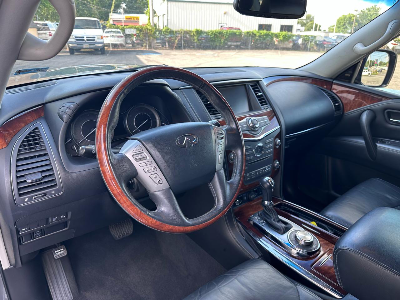 Infiniti QX80 4WD 2017