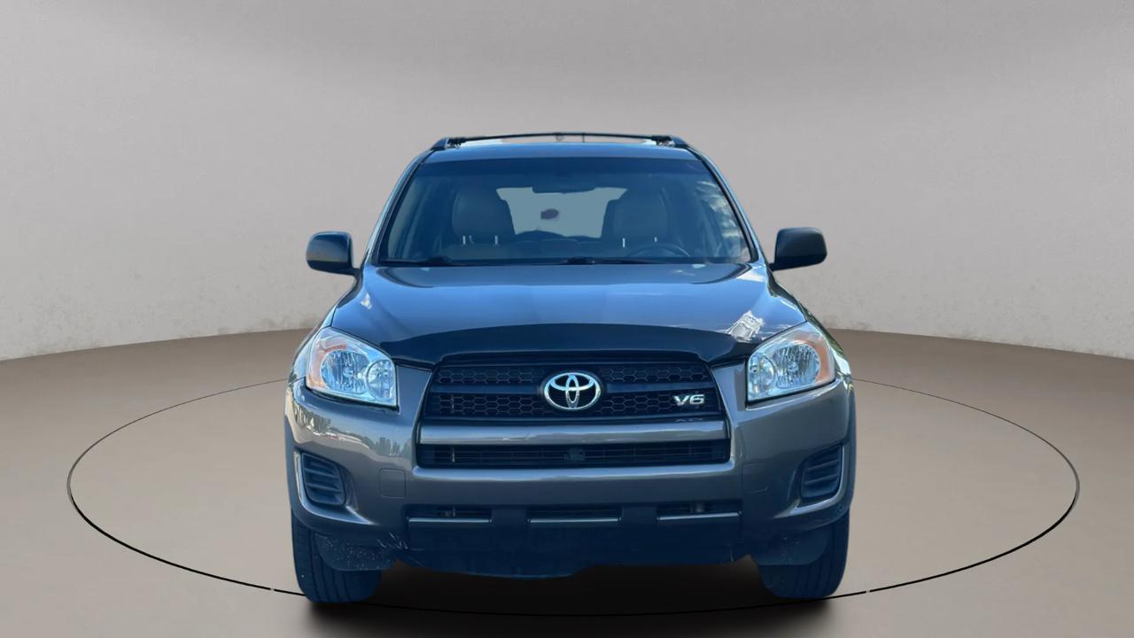 Toyota RAV4 Base V6 4WD 2012