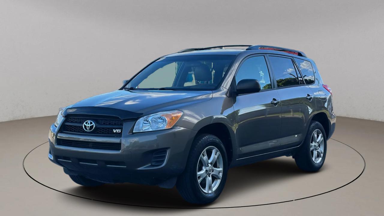 Toyota RAV4 Base V6 4WD 2012