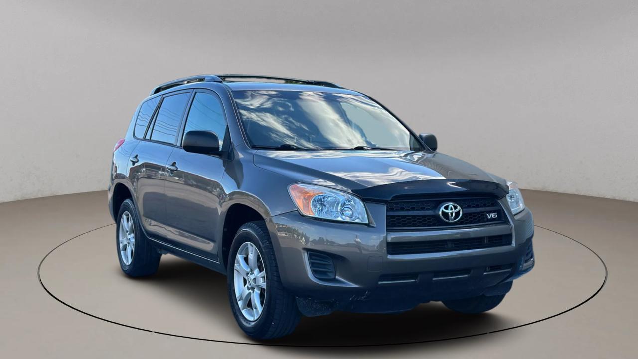 Toyota RAV4 Base V6 4WD 2012