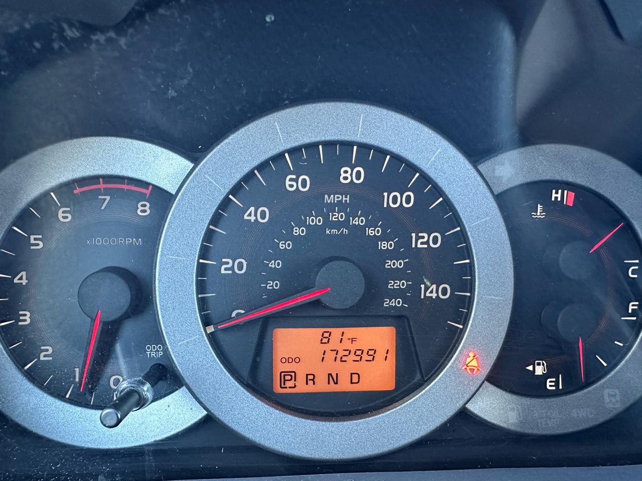Toyota RAV4 Base V6 4WD 2012