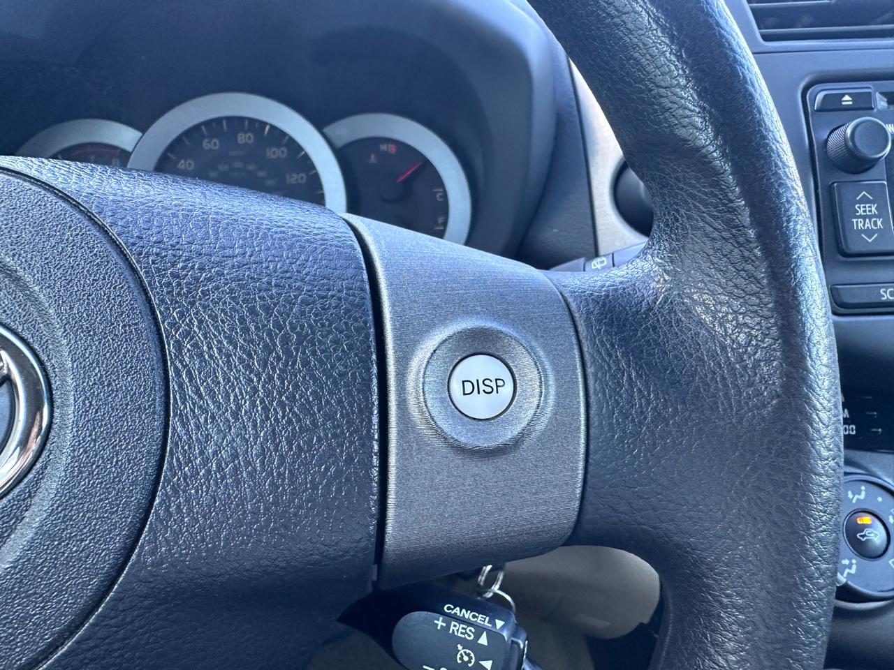 Toyota RAV4 Base V6 4WD 2012