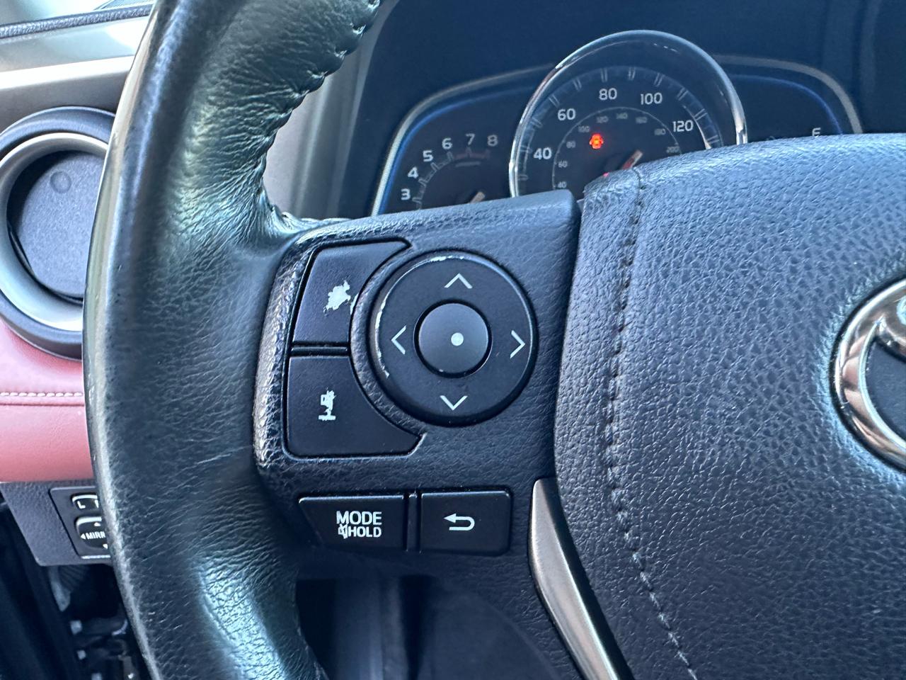 Toyota RAV4 Limited FWD 2015