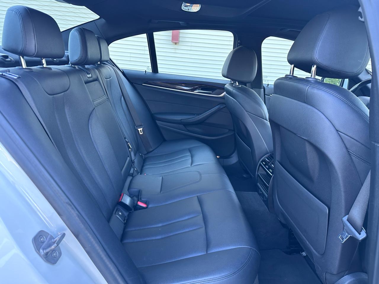 BMW 5-Series 530i xDrive 2018