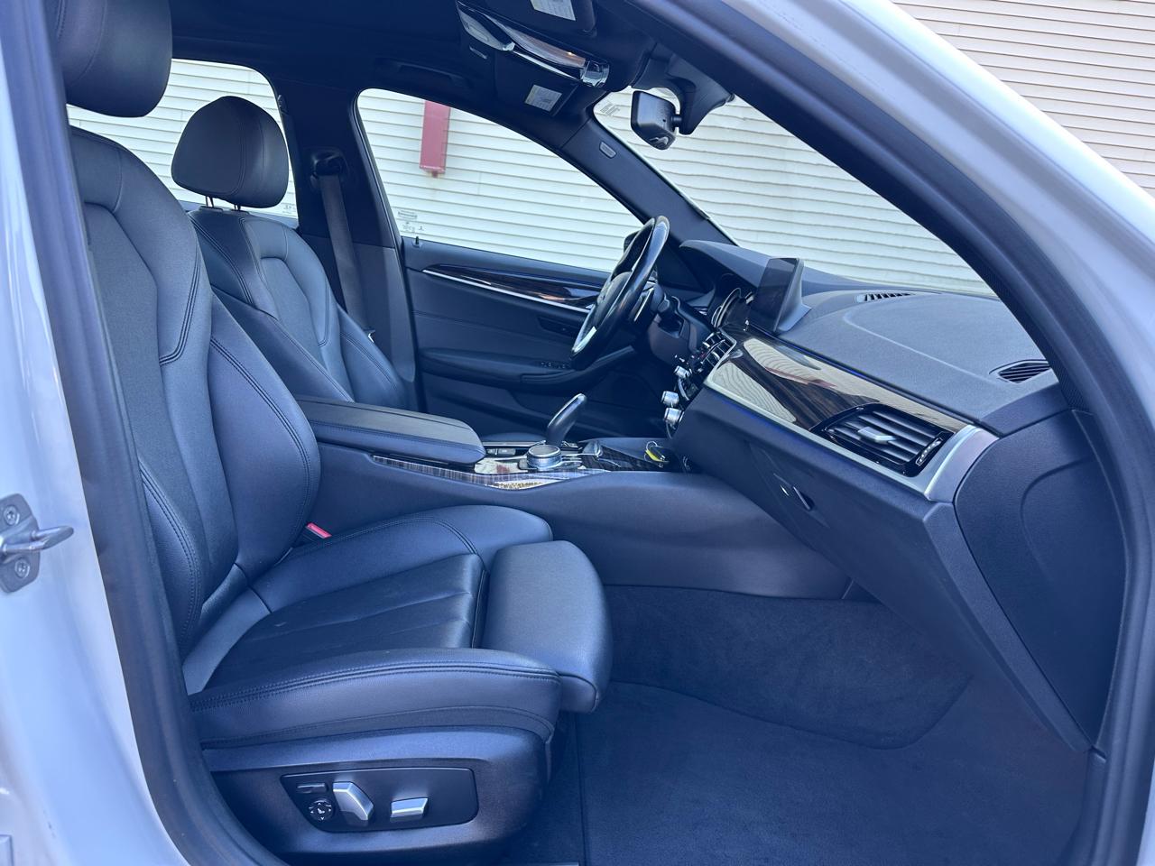 BMW 5-Series 530i xDrive 2018